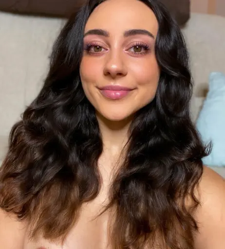 Image 22787190 from Samuelandsienna / Sienna Garcia