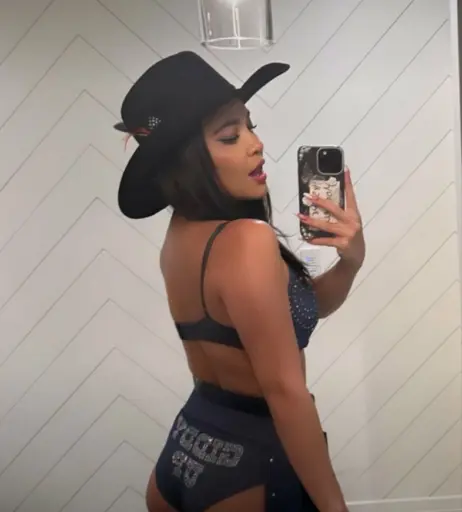 Image 2267523 from Stella Hudgens