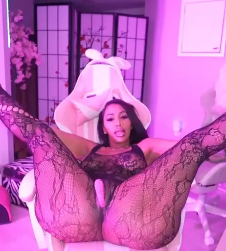 Image 22671760 from Katt Leya