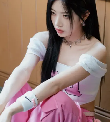 Image 22673553 from Odd Eye Circle (ARTMS / LOONA)