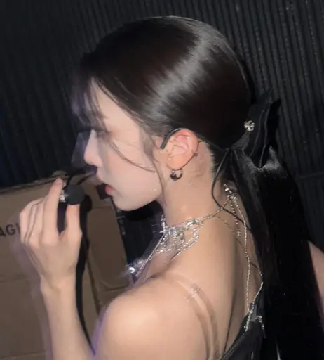 Image 22673646 from Odd Eye Circle (ARTMS / LOONA)