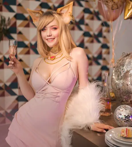 Image 2262586 from Lada Lyumos