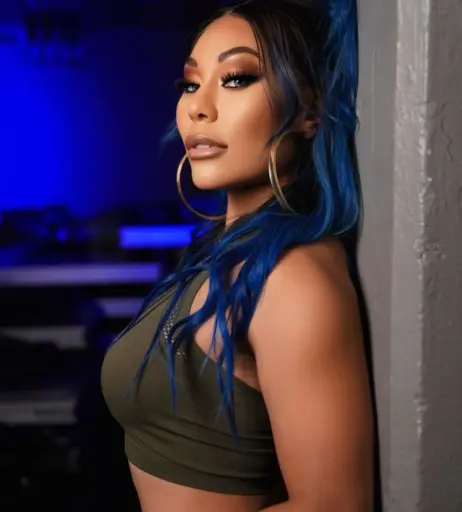 Image 22698068 from Mia Yim