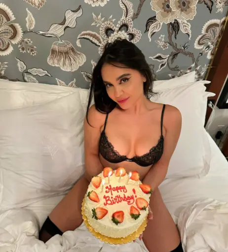 Image 2269416 from Stella Hudgens