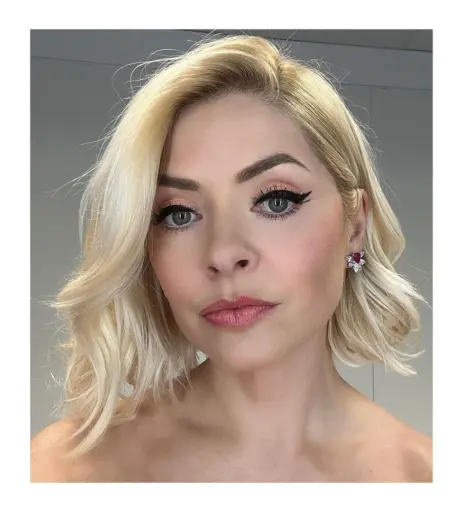 Image 22697578 from Holly Willoughby