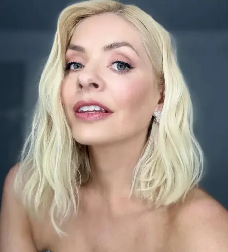 Image 22697723 from Holly Willoughby