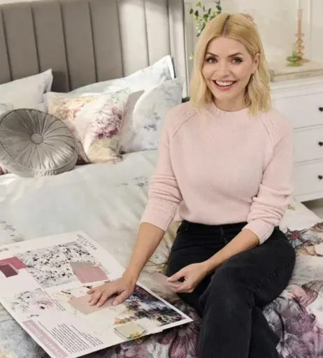 Image 22697733 from Holly Willoughby