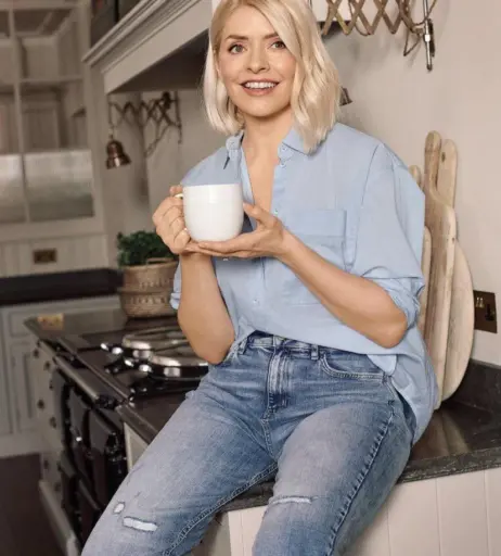 Image 22697693 from Holly Willoughby