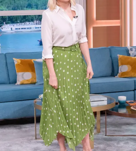 Image 22697687 from Holly Willoughby