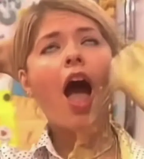 Image 22697663 from Holly Willoughby