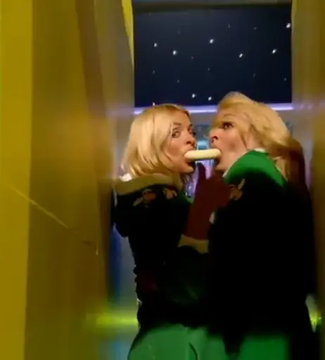 Image 22697657 from Holly Willoughby