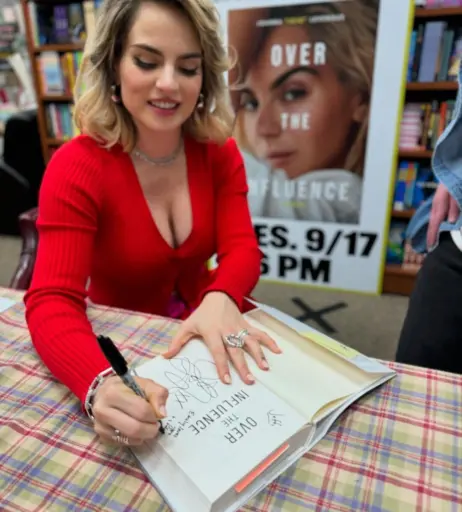 Image 22699132 from Jojo Levesque
