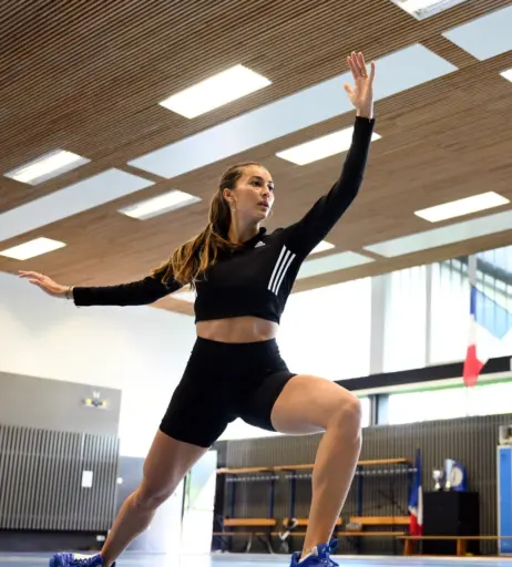 Image 22688533 from Sara Balzer (French Olympic fencer)
