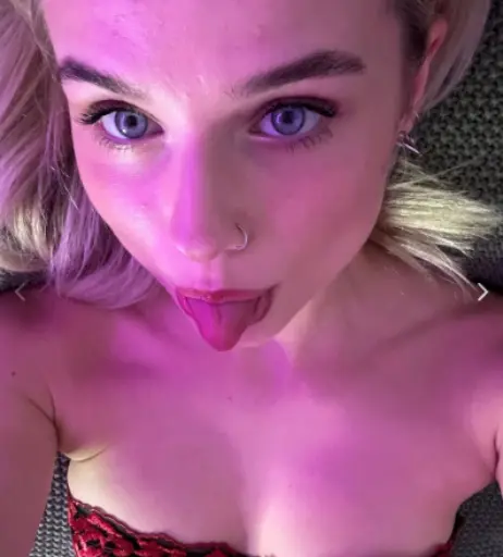 Image 2256346 from valeriavee