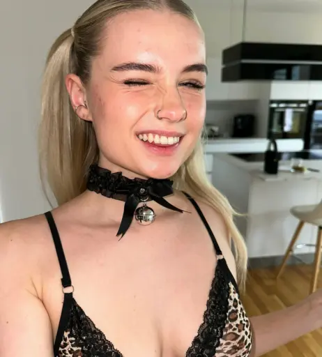 Image 2257360 from valeriavee