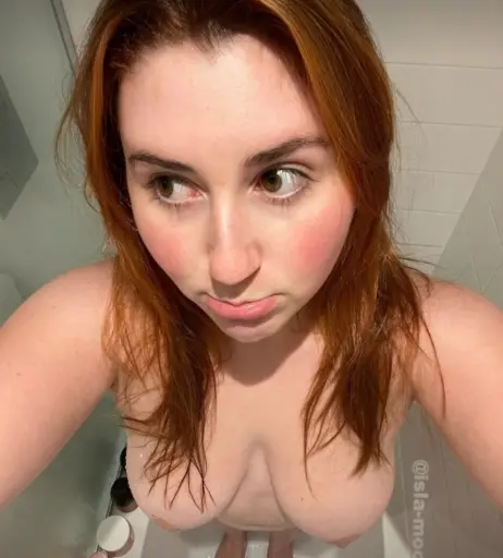 Image 225096 from Isla Moon