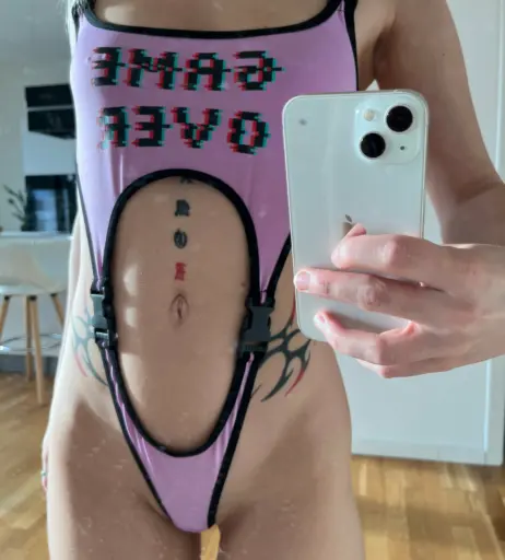 Image 2245278 from valeriavee