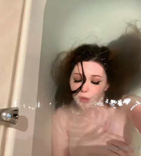 Image 224029 from Belle Delphine