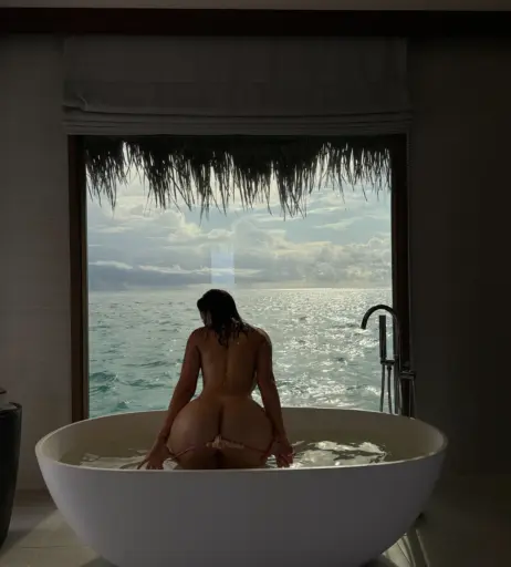 Image 2235886 from Mikaela Testa