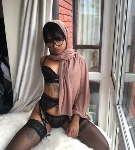 Image 2236205 from Yasmina Khan