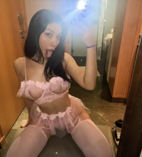 Image 2237475 from modeldiana