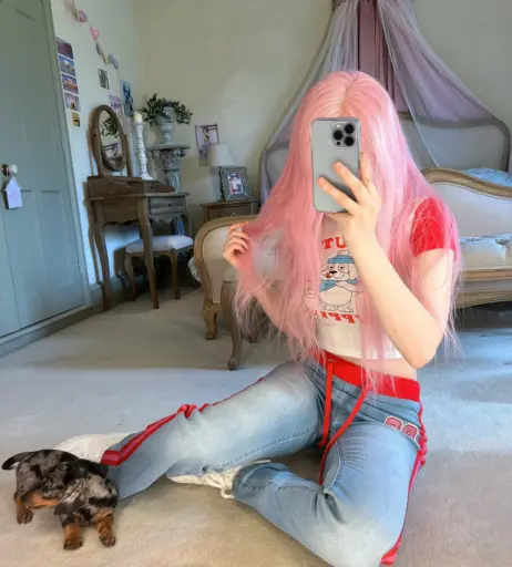 Image 223358 from Belle Delphine