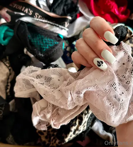 Image 22289796 from lucyspadescensored
