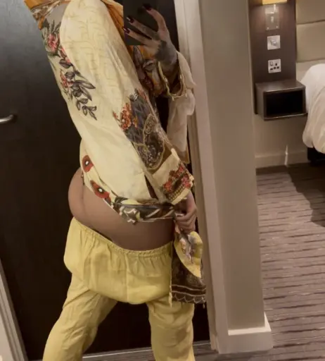 Image 2218179 from Yasmina Khan