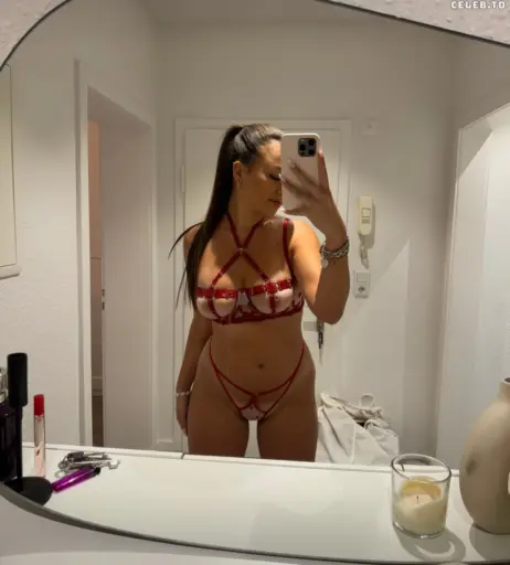 Image 220060 from Vanessajolie