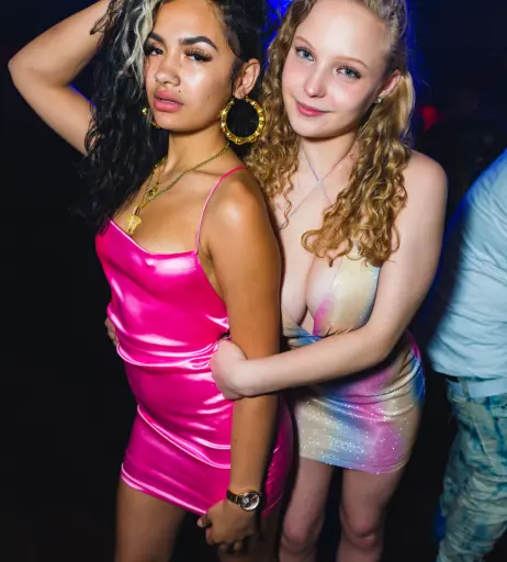 Image 23929000 from Evie Erikson + Ellie Erikson