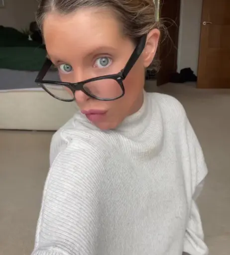 Image 2393628 from Alara Beckham