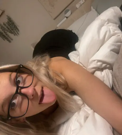 Image 23903113 from Emily Trapp - TikTok / Instagram / OnlyFans