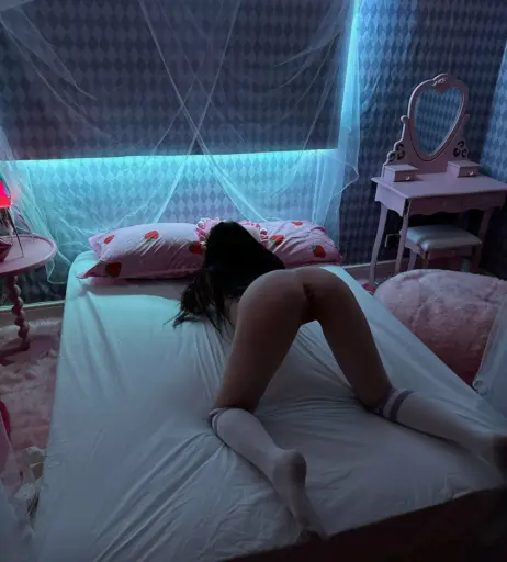 Image 239929 from Belle Delphine