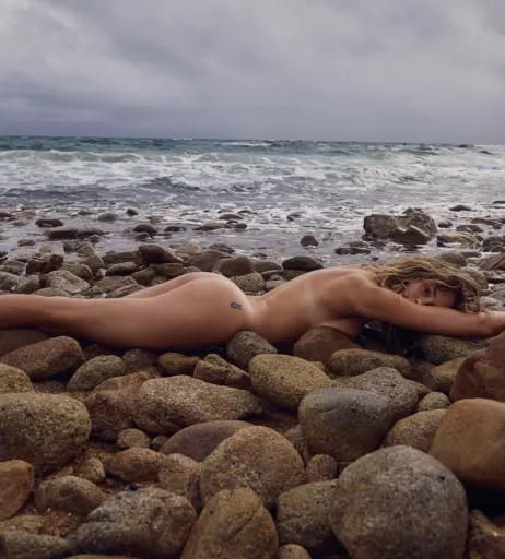 Image 23845685 from Natalie Jayne Roser/ Series Magazine