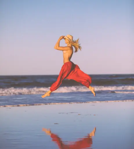 Image 23845675 from Natalie Jayne Roser/ Series Magazine