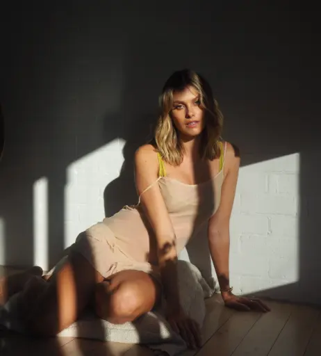 Image 23846114 from Natalie Jayne Roser/ Series Magazine
