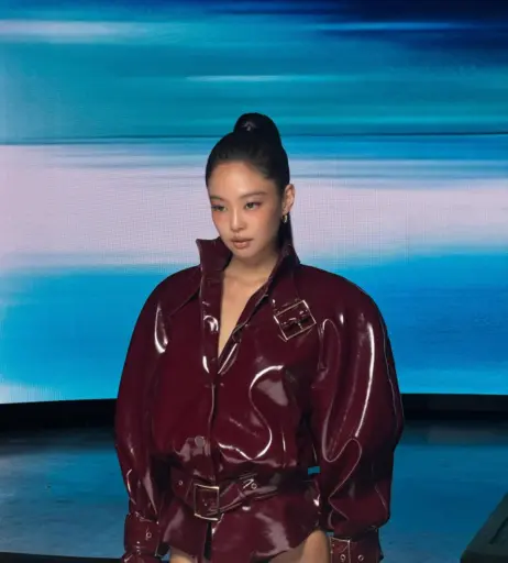 Image 23838019 from Jennie | BLΛƆKPIИK (Blackpink)