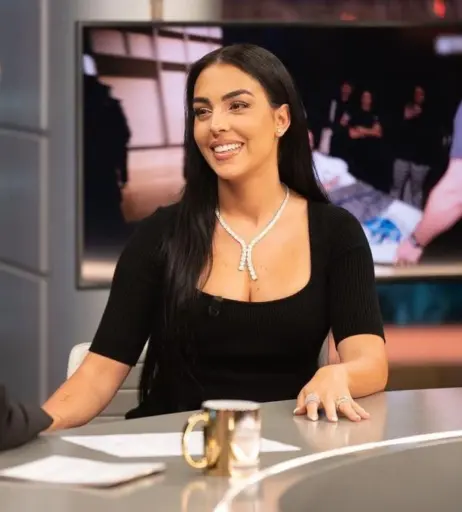 Image 23838248 from Georgina Rodriguez