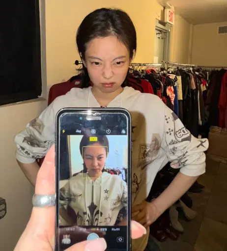 Image 23835996 from Jennie | BLΛƆKPIИK (Blackpink)
