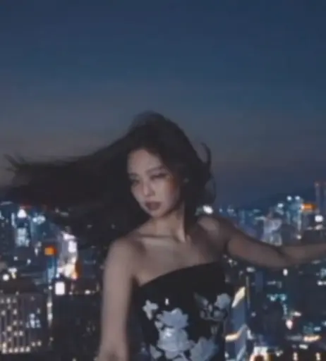 Image 23835912 from Jennie | BLΛƆKPIИK (Blackpink)