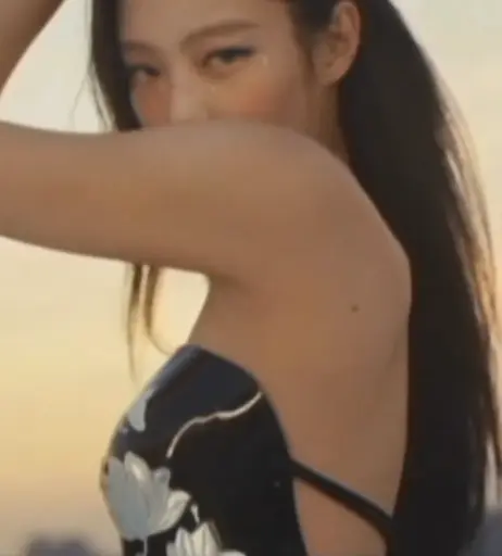Image 23835908 from Jennie | BLΛƆKPIИK (Blackpink)