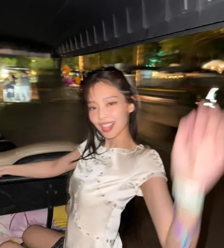 Image 23835872 from Jennie | BLΛƆKPIИK (Blackpink)