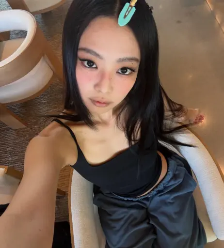 Image 23835878 from Jennie | BLΛƆKPIИK (Blackpink)