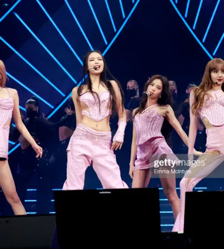Image 23835718 from Jennie | BLΛƆKPIИK (Blackpink)