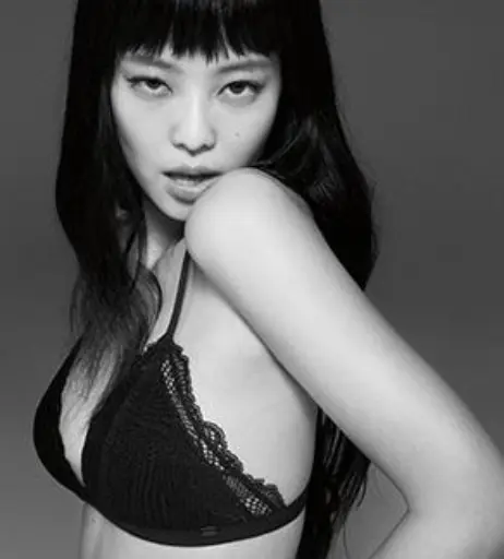 Image 23835684 from Jennie | BLΛƆKPIИK (Blackpink)