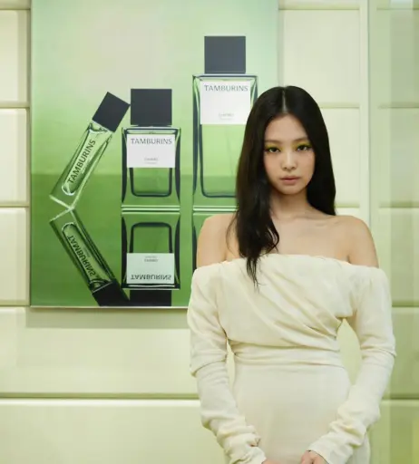 Image 23835628 from Jennie | BLΛƆKPIИK (Blackpink)