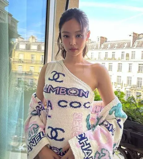 Image 23835633 from Jennie | BLΛƆKPIИK (Blackpink)