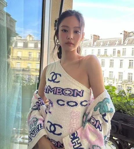 Image 23835634 from Jennie | BLΛƆKPIИK (Blackpink)