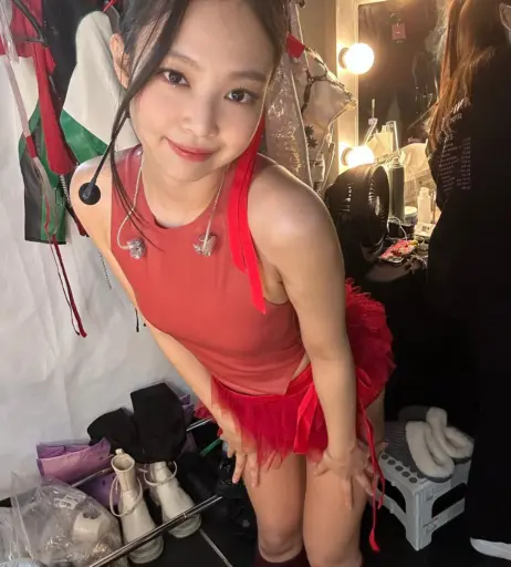 Image 23835661 from Jennie | BLΛƆKPIИK (Blackpink)