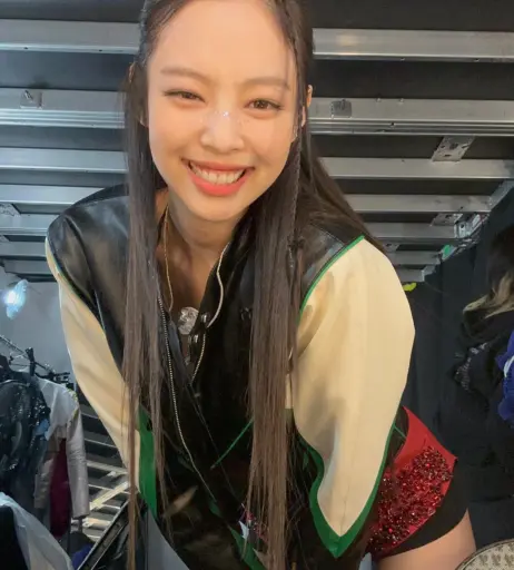 Image 23835653 from Jennie | BLΛƆKPIИK (Blackpink)
